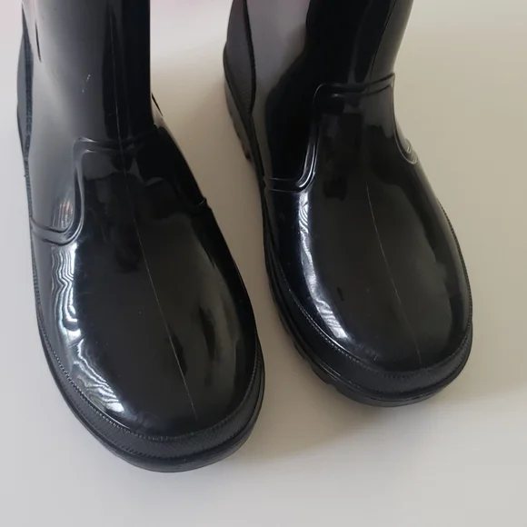 Girl's Rain Boots - Picture 7 of 8